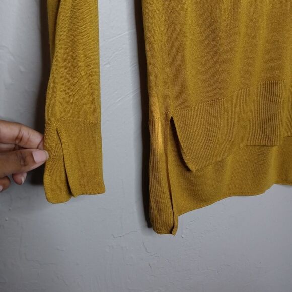 H&M Chartreuse Green Knit Lightweight Sweater - Picture 4 of 8